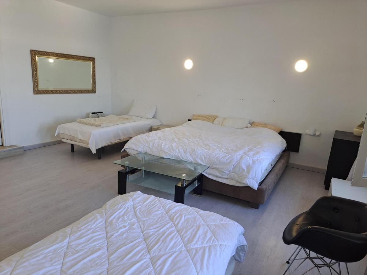 Private Suites In Huge Penthouse 1St Line Puerto Banus, Incredible Views, Jacuzzis 마르베야 외부 사진